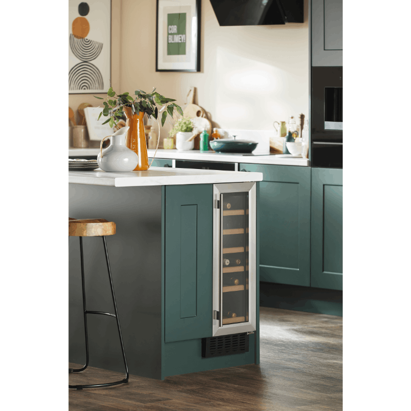 CDA Wine Cooler - 19 bottles - single zone - CFWC304SS