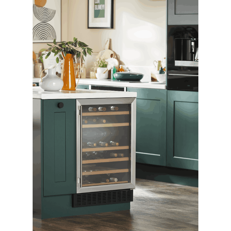 CDA Wine Cooler - 46 bottles - 2 zone - CFWC604SS